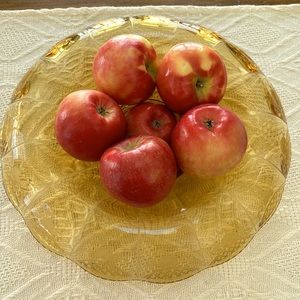 Vintage depression glass fruit bowl